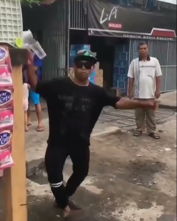 Aksi tukang pop ice viral.. keren abis kocok trusss...