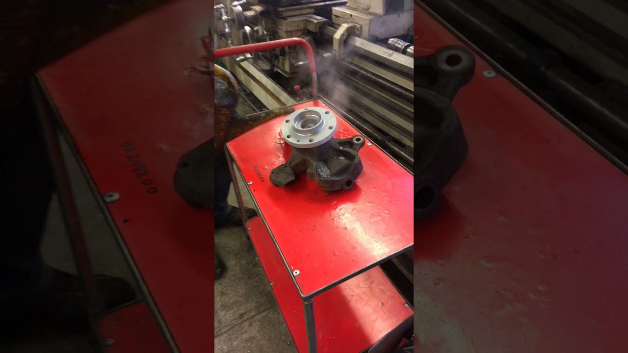 Change of Wheel Bearing Sprinter Vito and Crafter YouTube