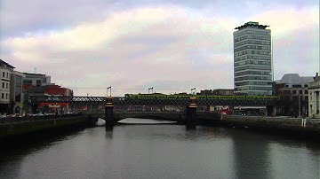 8520 Class Dart train crossing the river Liffey
