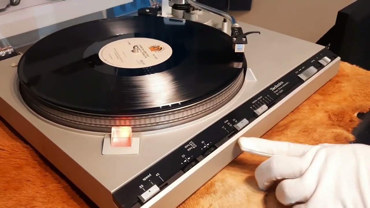 Technics SL-3300 Direct Drive Automatic (Gebraucht) in Buttikon SZ für