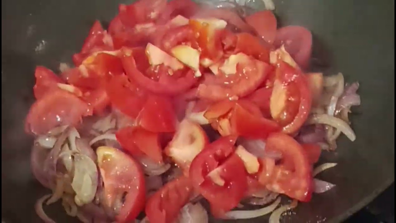 Hello guys today I am maki tomato or onion ki chatni