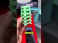 Me Dieron Una Silla Muy Pequeña!