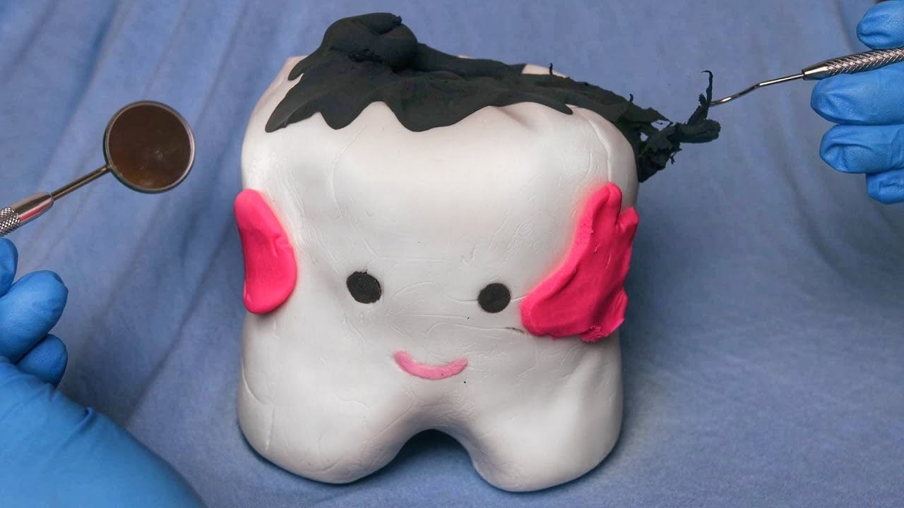 ASMR: DENTISTA REMOVENDO SUA CÁRIE  - Sweet Carol
