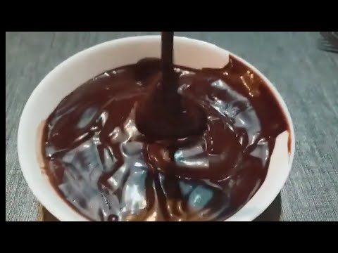 Vidéo: Comment Faire Une Délicieuse Sauce Au Chocolat Pour Les Desserts