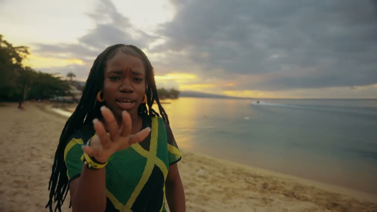 LEXYSYNG-PATIENTLY WAITING 