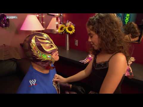 Rey Mysterio Introduces His Daughter Alia Smackdown Youtube