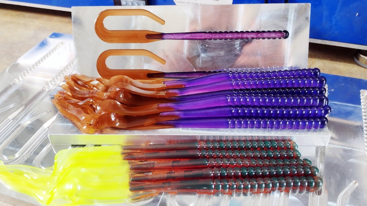 NEW 10 Open-Pour Aluminum Ribbontail Worm Mold!! Soft Bait Mold  Demonstration & Introduction 