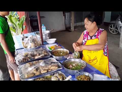 ข้าวแกงลาวร้านอร่อยและราคาถูกในเมืองวังเวียง Lao Rice and Curry Cheaper prices