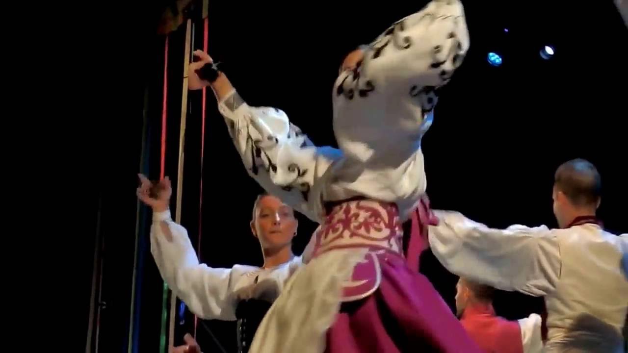 28 Festival Internacional de Folklore de Torrelavega - Grupo de Danzas Castiella - Jota del Guijar