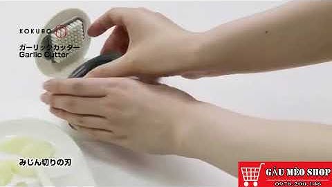 Dụng cụ dập tỏi ớt tiện dụng