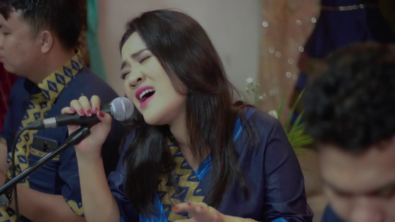 Averiana Barus - Beras Piher (Official Live Record)