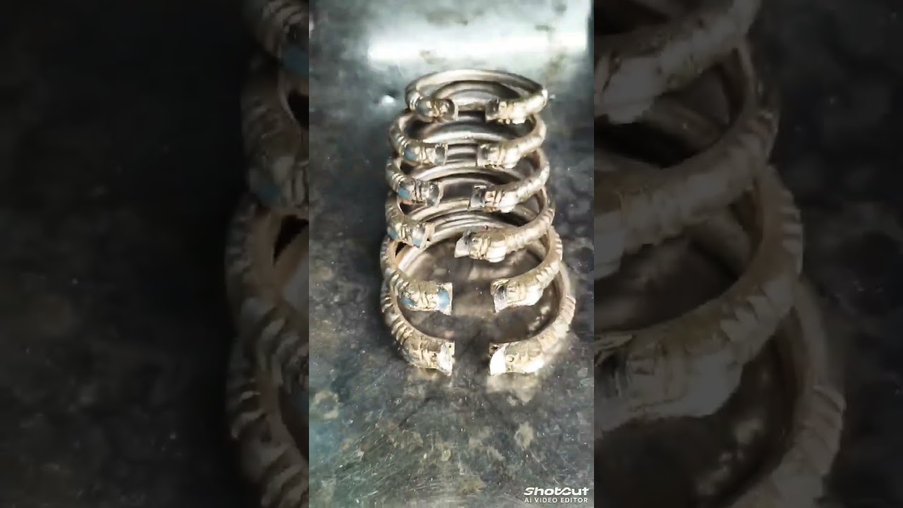 nar Mukhi kada silver 👍🏻