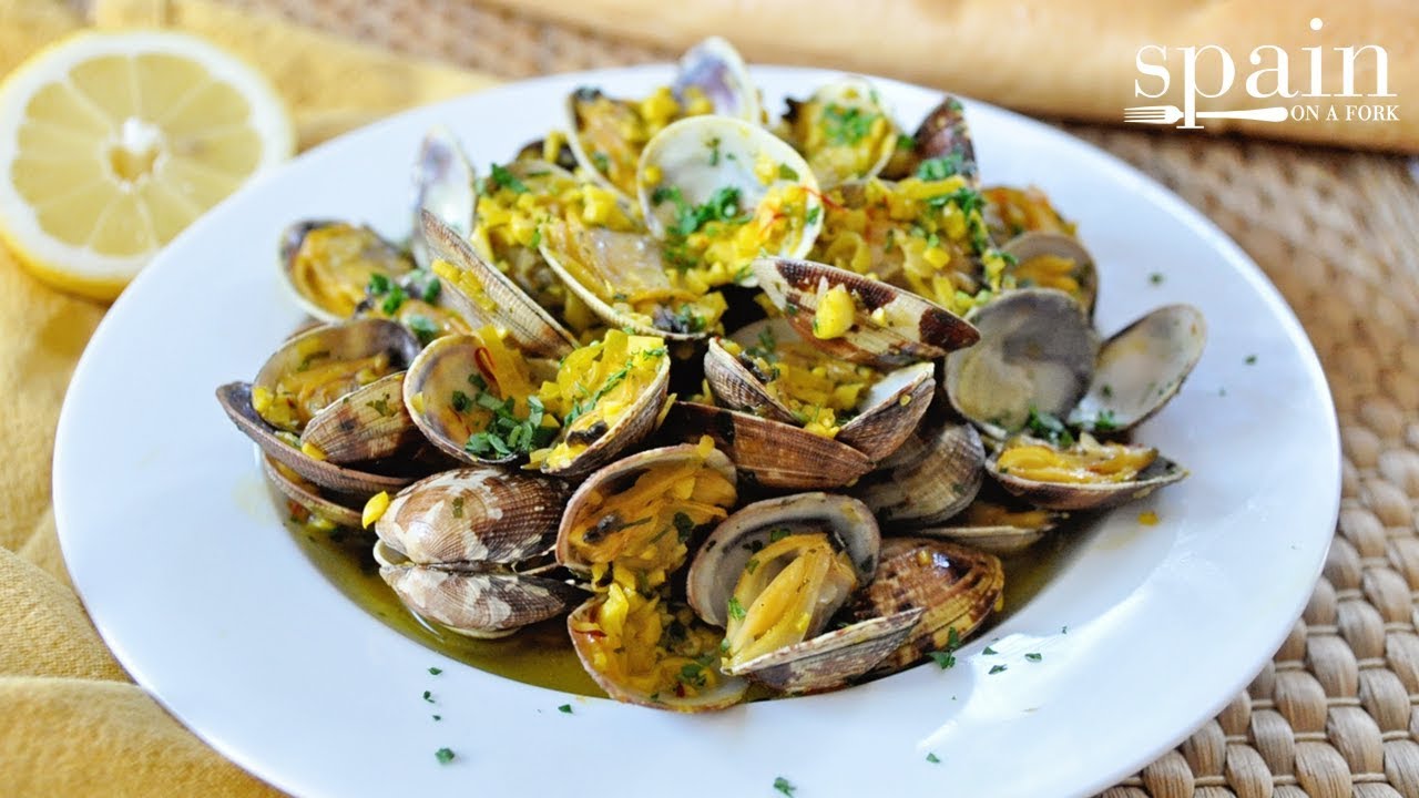 How to Make Spanish Style Steamed Clams | Spain on a Fork