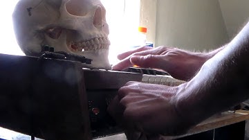 Mini Korg 700 k1 vs. Human Skull 2