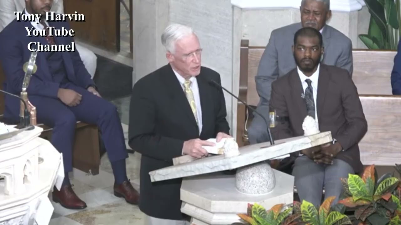 Pastor Gino Jennings gets an apology from Pastor Johnny Roberston (Church of Christ)