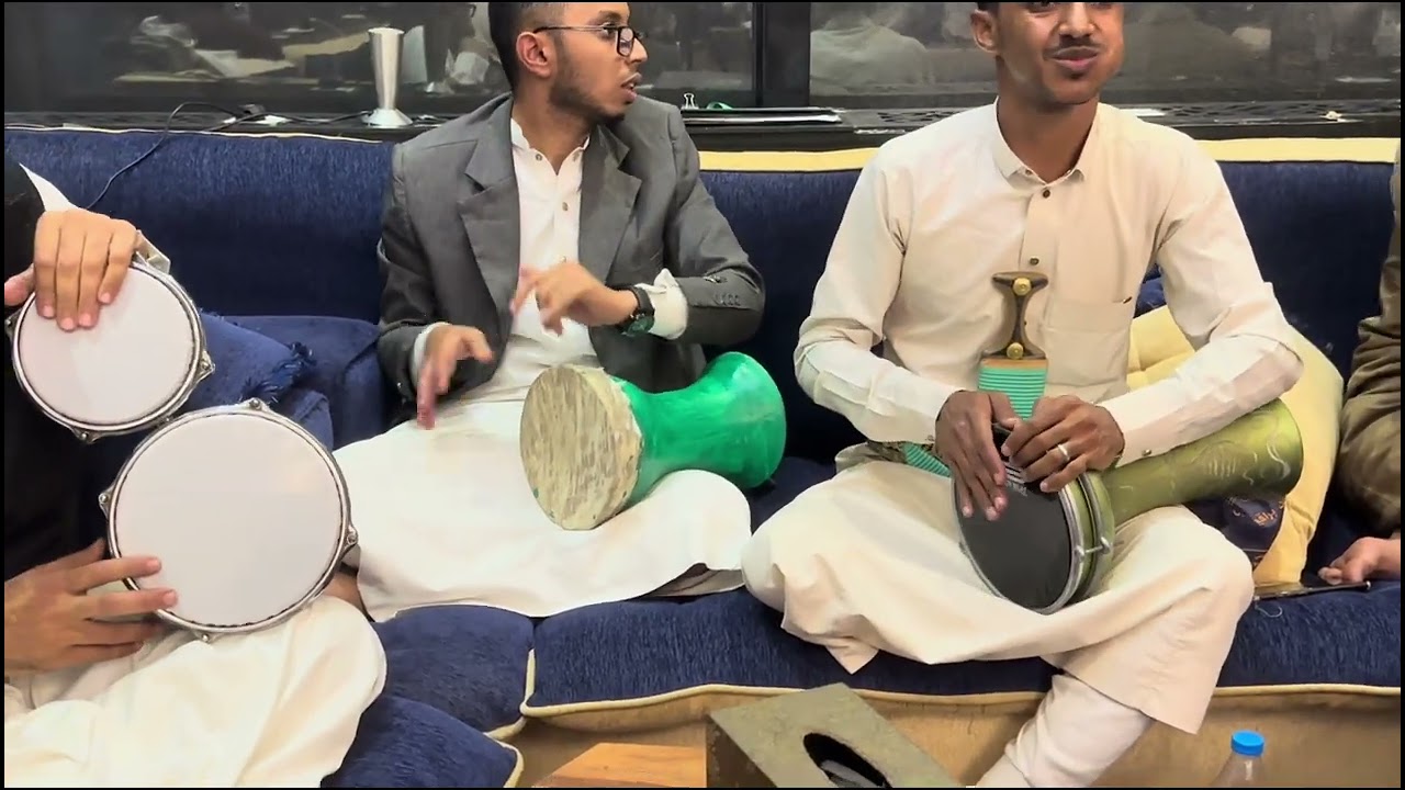 قضيت العمر احبة - اشكو لمن منك | الفنان محمد بلفقية من جلسات ديوان السعادة في فندق البستان