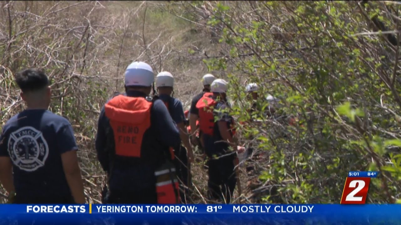 Kayakers Rescued From Rough Waters In Truckee River - YouTube