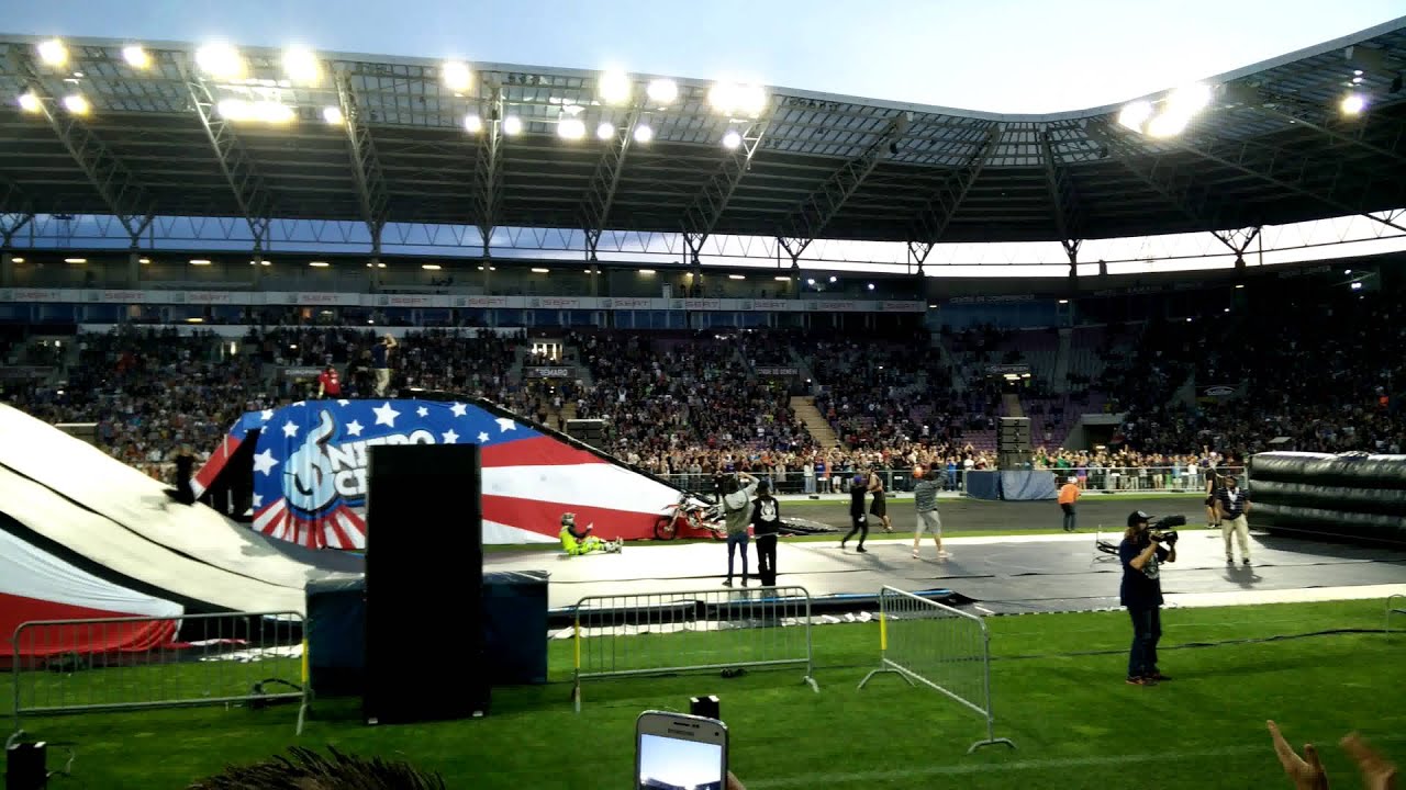 FMX Double Backflip of Josh Sheehan - Nitro Circus Live Geneva 2015 in 4k!