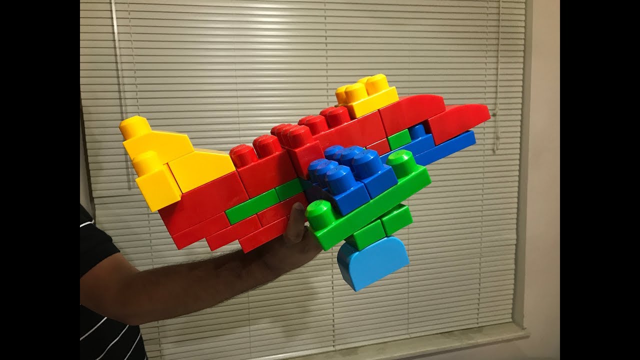 Plane- Mega Bloks - YouTube