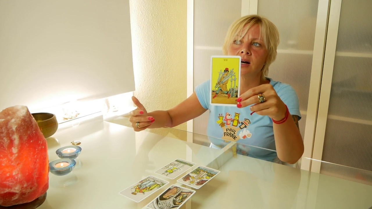 Tarot card forecast money & finance Gemini August 2018