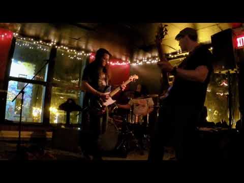 Jaded Truth - Saturn's Refrain (LIVE)