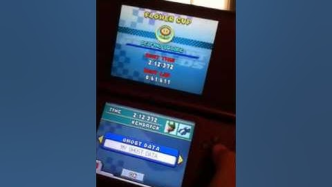 Game Central (hints,cheats,and glithes) Mario Kart ds secre