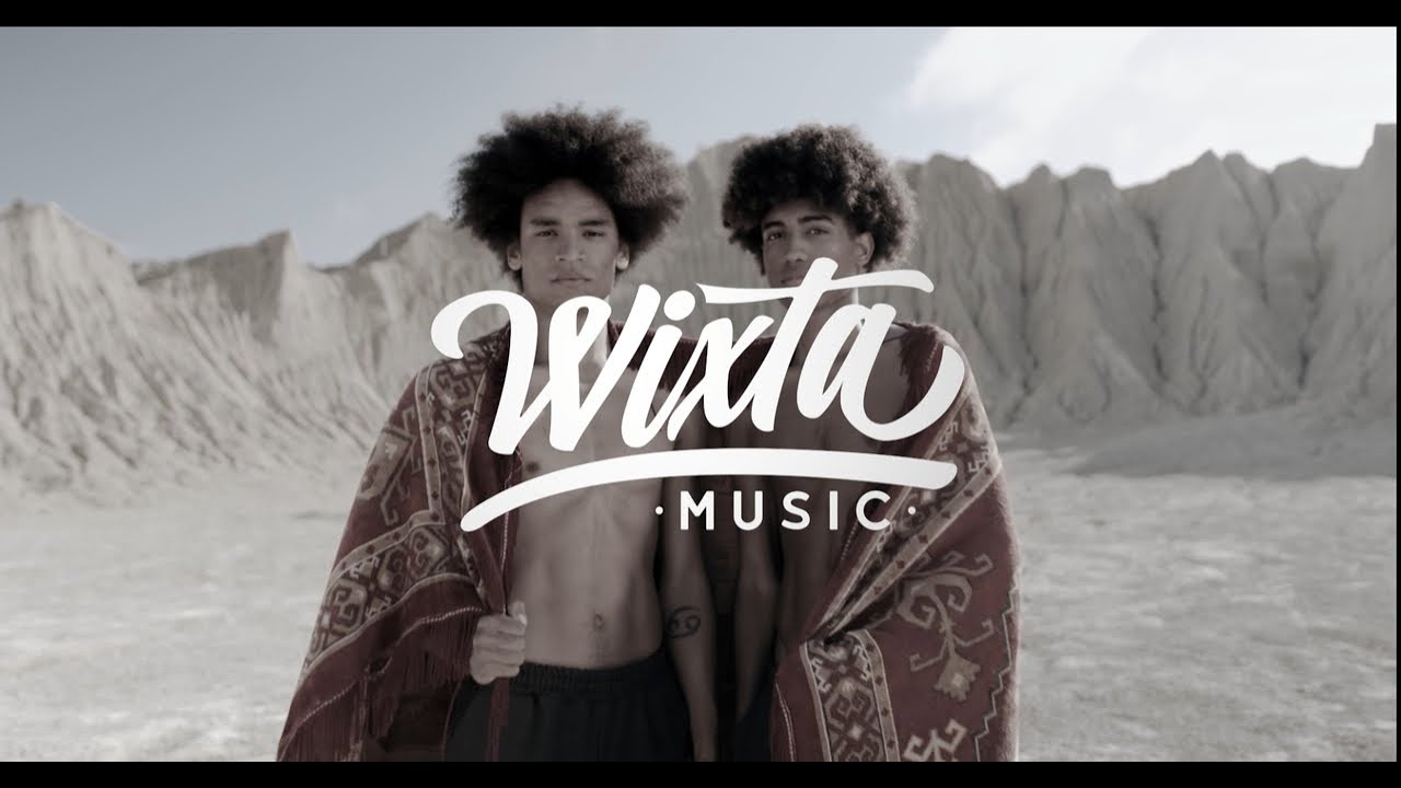 Kai Schwarz x Pauline Moser - Moi... Lolita