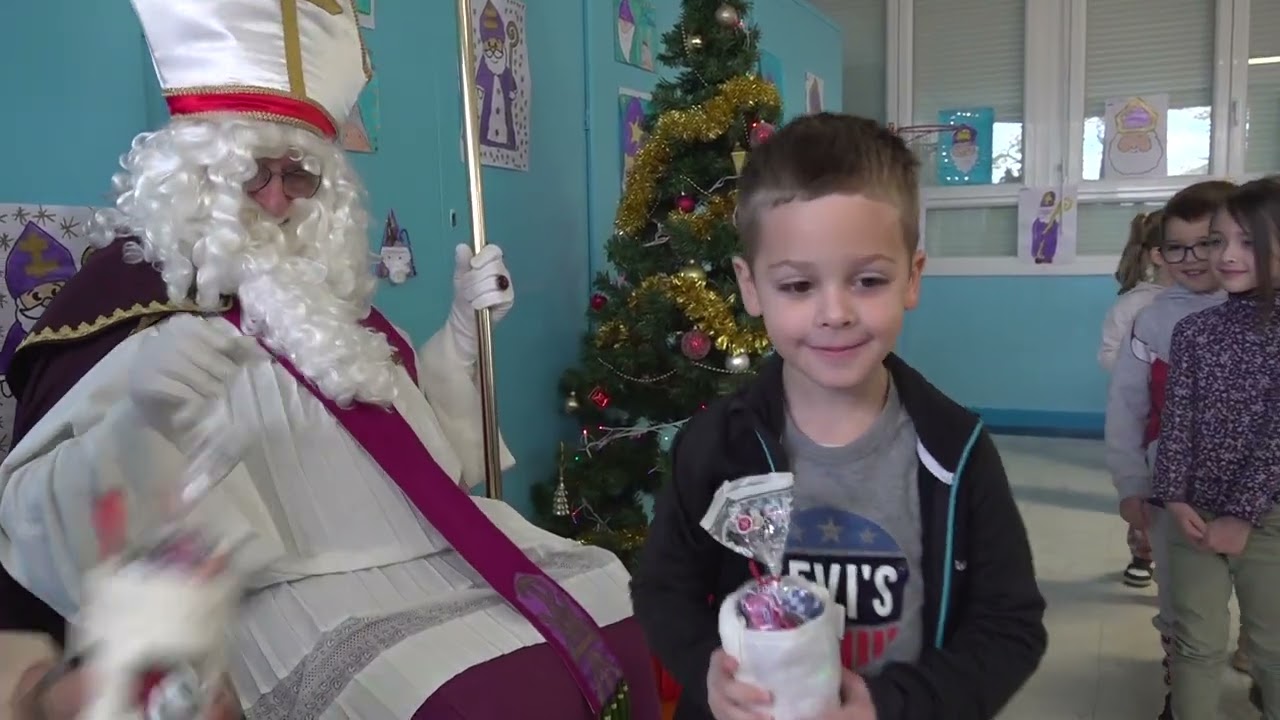 Saint Nicolas dans les écoles de Rombas - 9 décembre 2024