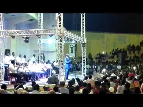 محمد الأمين رجع البلد حفل نادي الضباط 1 12 2016