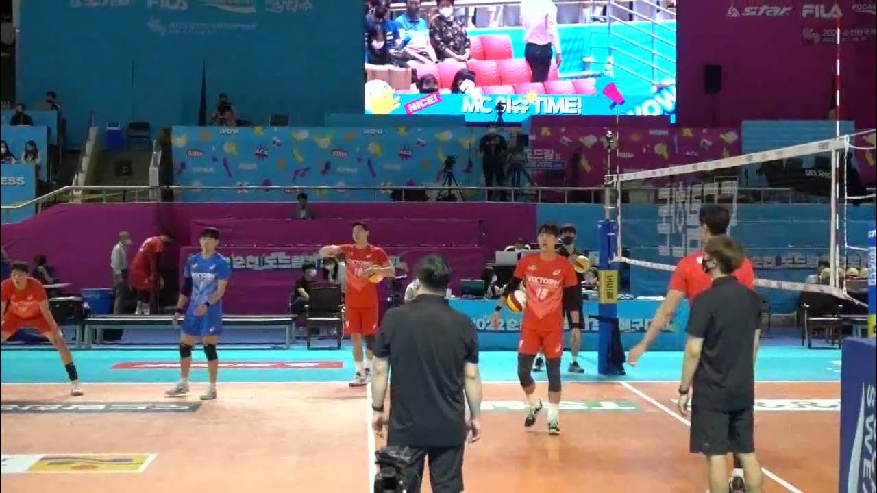 Кира ван рик волейбол фото