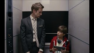 【虫哥】5分钟看完帅哥男保姆和小鲜肉的疯狂一夜《临时保姆》