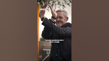 Stefan Dennis is waving goodbye to Erinsborough and saying hello to #Strictly 🤩