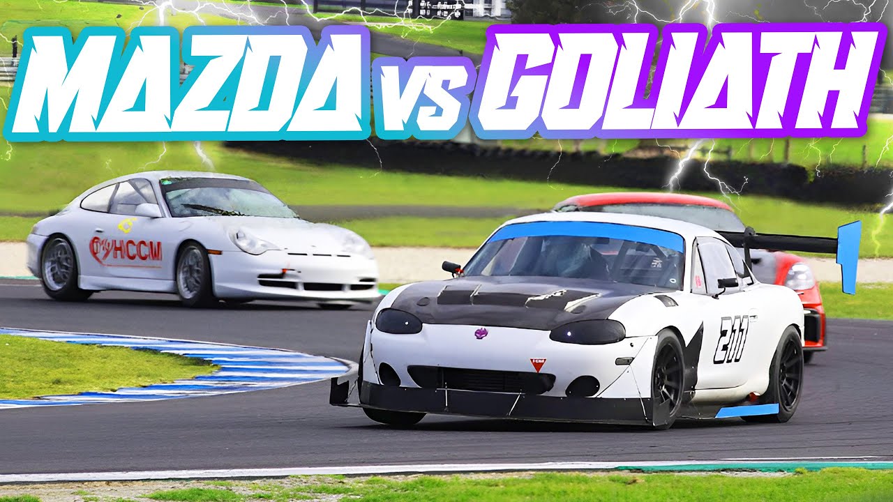 Mazda MX-5 vs Porsche 911's at Phillip Island