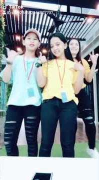 ABG dan tante goyang hot