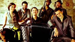 Barcelona Gipsy Klezmer Orchestra - Djelem Djelem