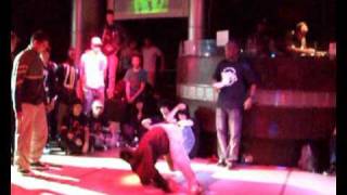 B-boy MAEKEN 2009 part 1