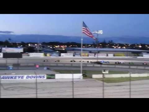 Hawkeye Downs racing