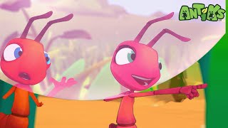 Bubble Trouble | Antiks | Moonbug Kids Dinosaur Animal Show!