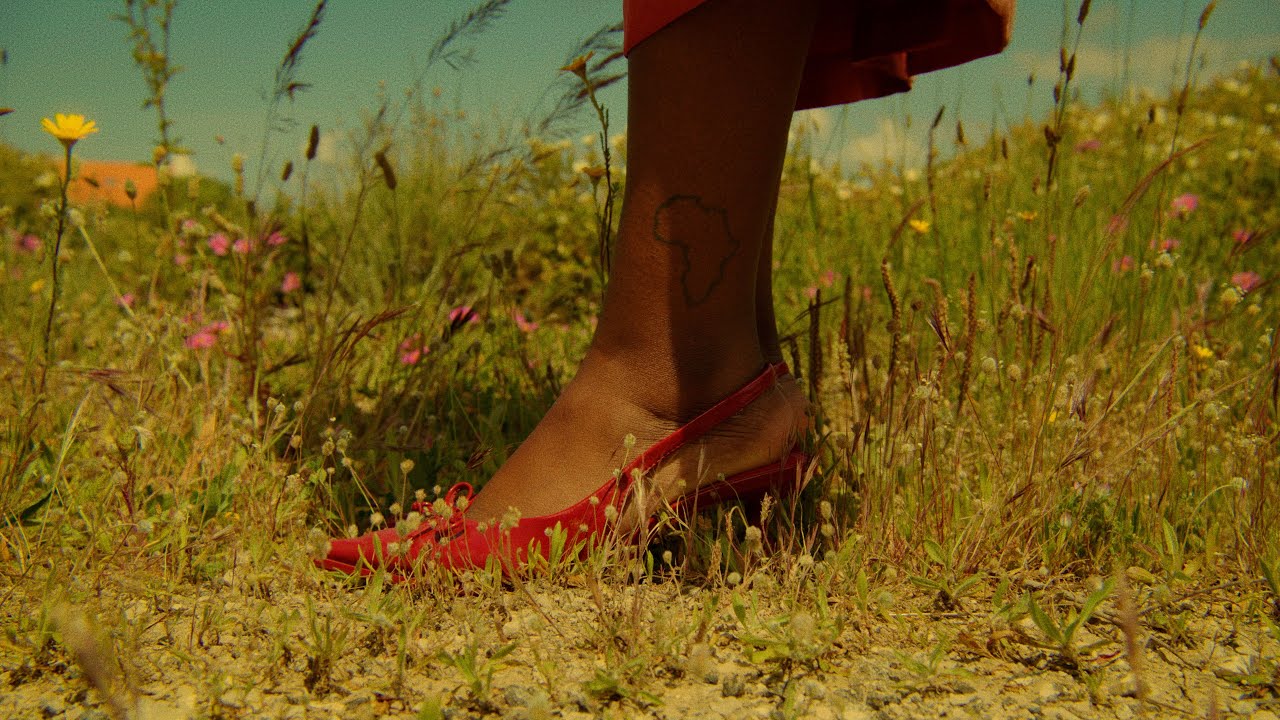 Watch IVANDRO - Beijo Roubado on YouTube Watch IVANDRO - Beijo Roubado on YouTube