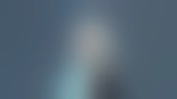 ٦٠٠ وشم على جسمها 