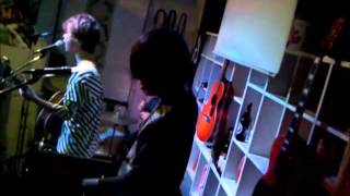 Video thumbnail of "タニーズ（谷岡ヨシヒコ）「ライオン（F.O）」　Live(2011/2/12)"