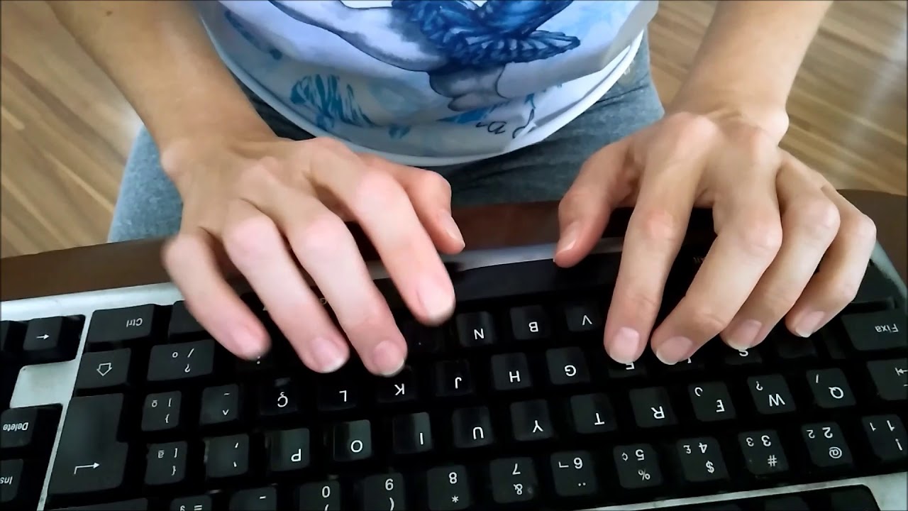 Aprender a digitar rápido no teclado com todos dedos