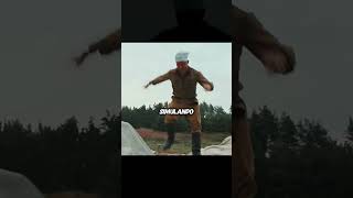 soldado se enfrenta solo a un tanque de guerra #shorts