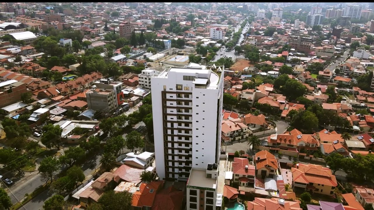 Cochabamba, la construcción de edificios continua