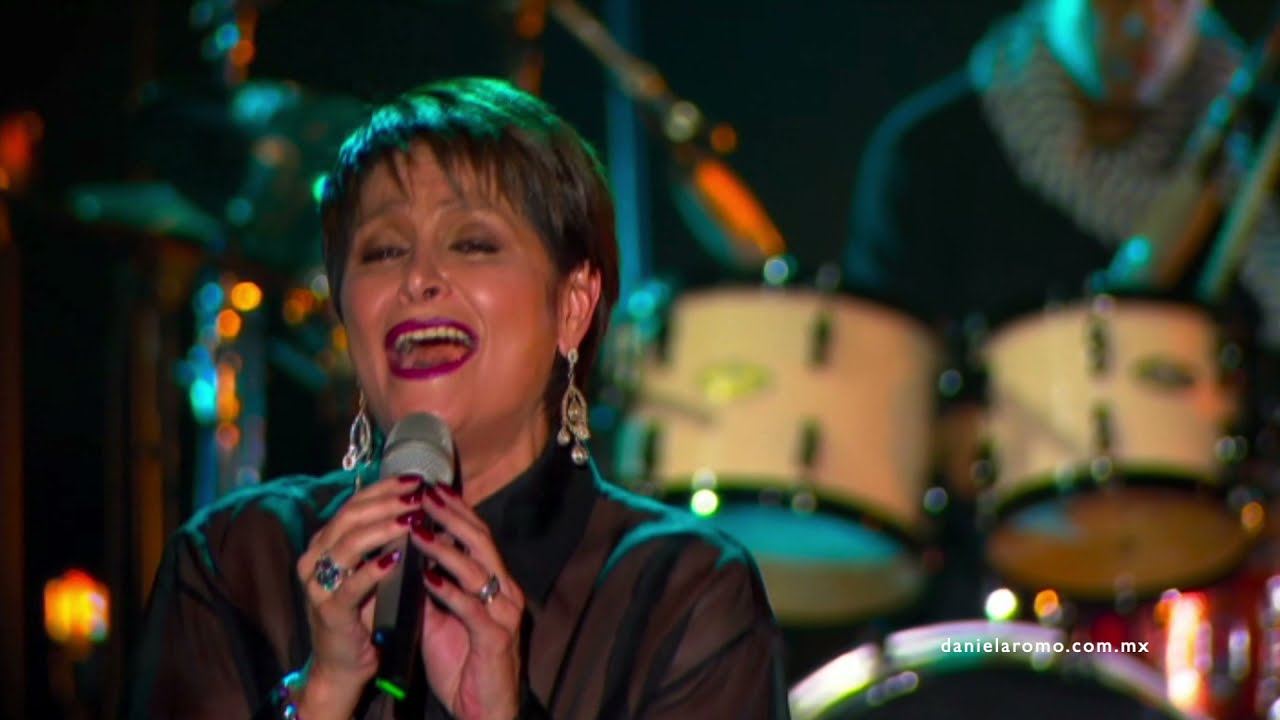 Daniela Romo | Abuso (En Vivo)
