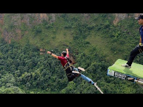 Kusma bungy jamp‘ tha second highest bungy jam ping 😱👍