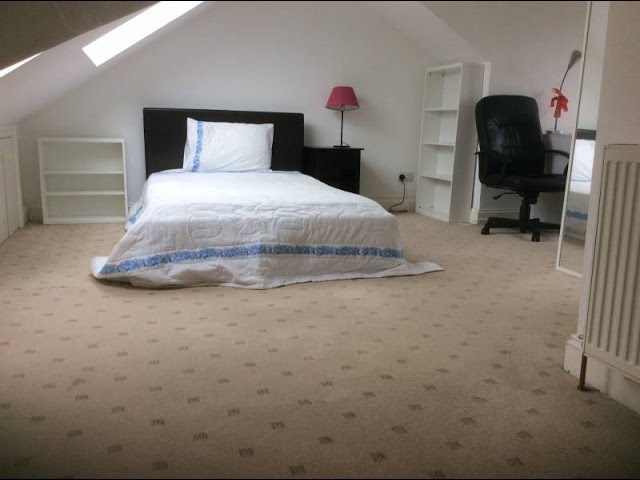 Video 1: EN-SUITE FOR DOUBLE ROOM