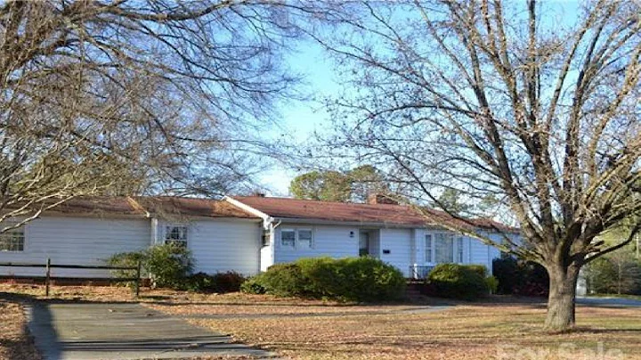 204 S Deal Street, Landis, NC Presented by Nancy H...