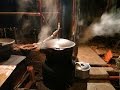 Варочная ракетная печь  =КUZMINKA= с дымоходом( часть 2)( ROCKET STOVE)