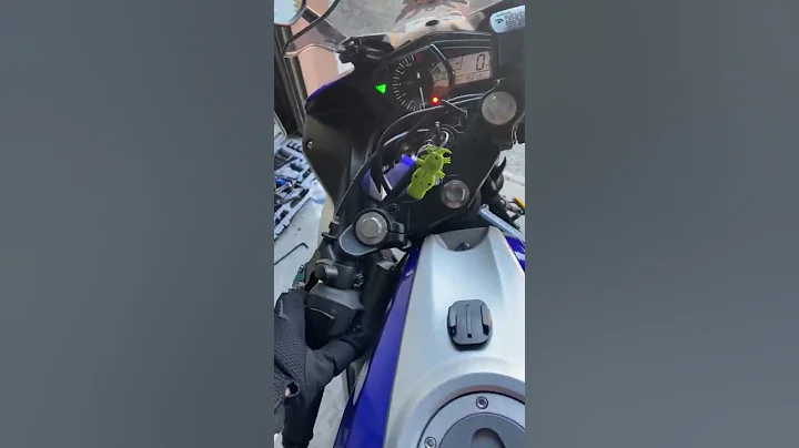 YAMAHA R3 COLD START
